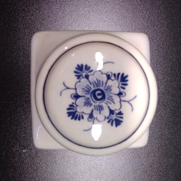 Delf Blue canister jar with lid - Picture 4 of 8